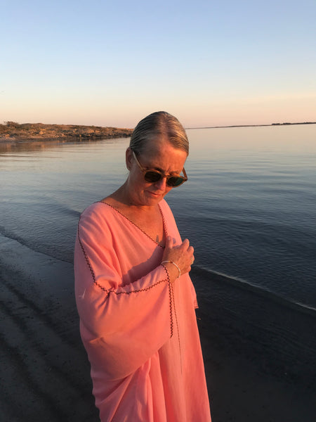 The Iris Coral & Chocolate